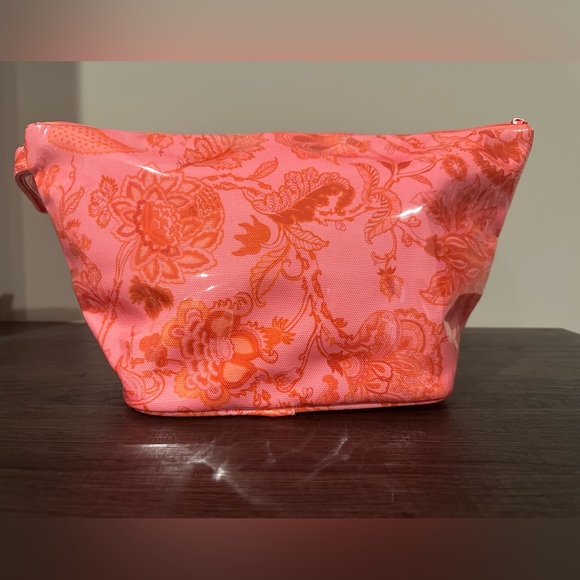 Cinq à Sept Cosmetic bag - Picture 4 of 5